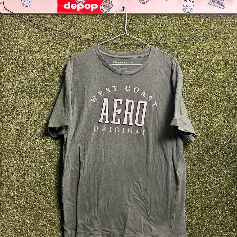 Aeropostale Men's T-shirt